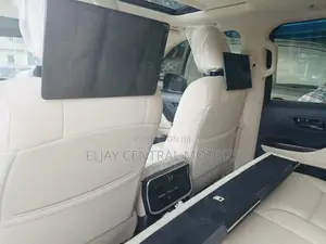 New Toyota Land Cruiser LC300 2024 White