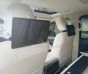 New Toyota Land Cruiser LC300 2024 White