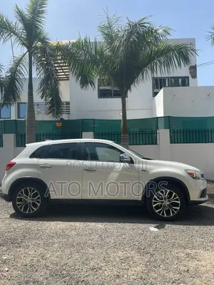 Mitsubishi Outlander 2018 White