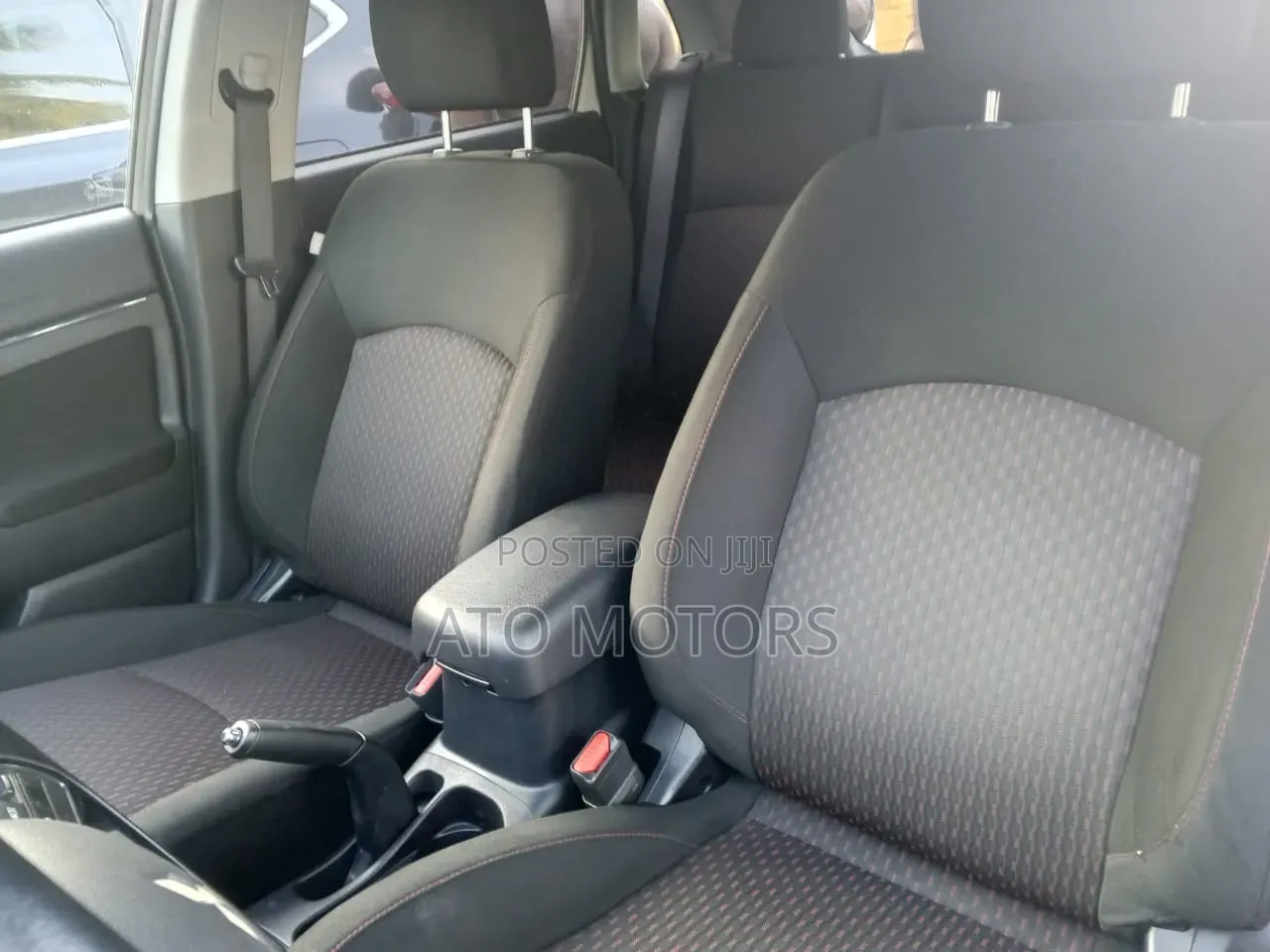 Mitsubishi Outlander 2018 White