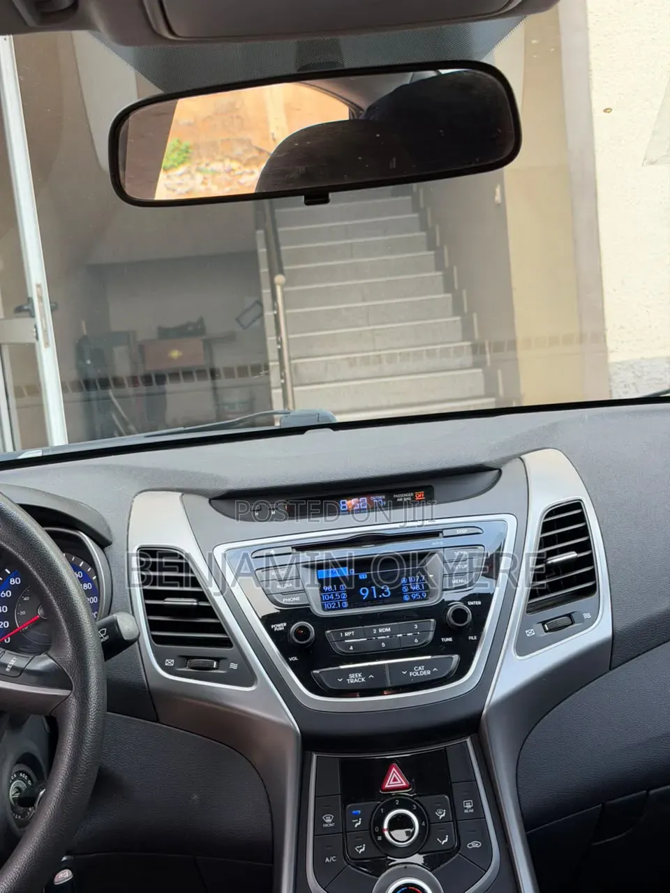 Hyundai Elantra 2015 Red