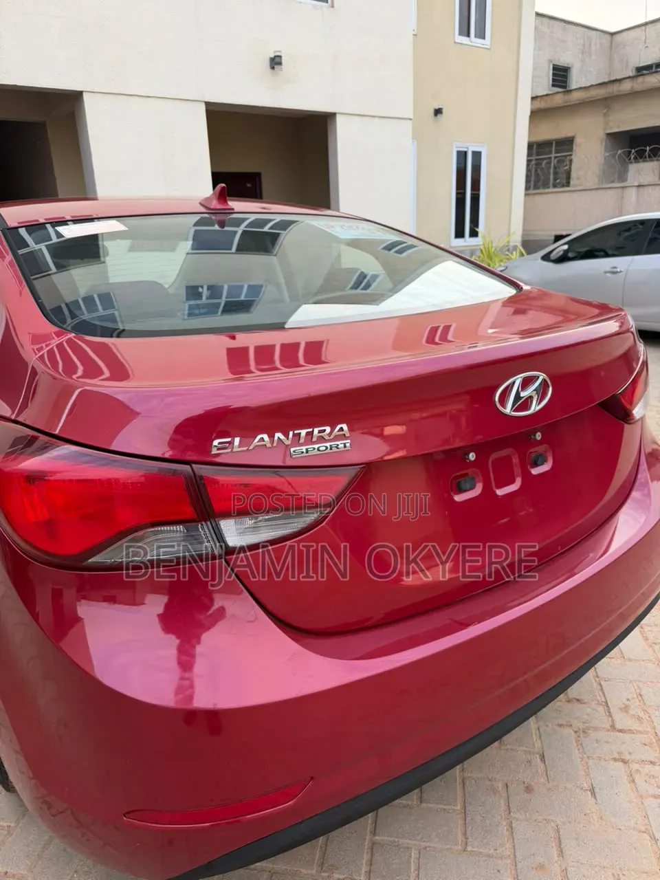 Hyundai Elantra 2015 Red