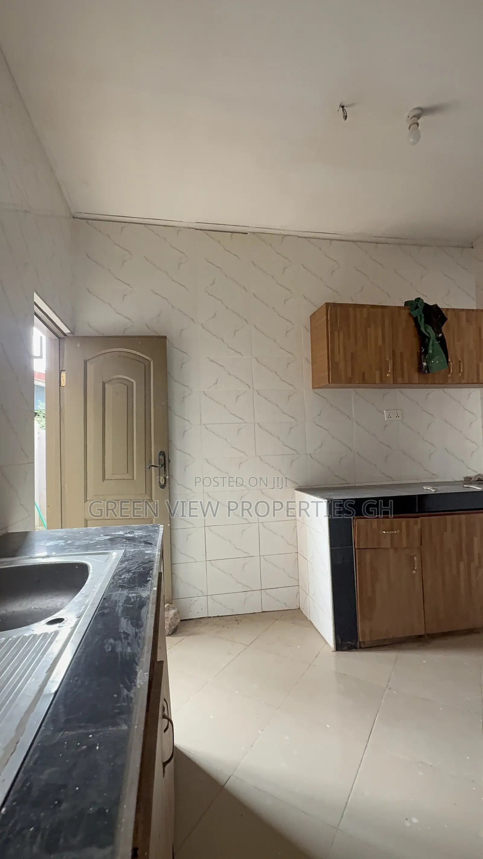 2bdrm Apartment in Old Barrier for rent
