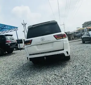 Toyota Land Cruiser 4.0 V6 GX-R 2015 White