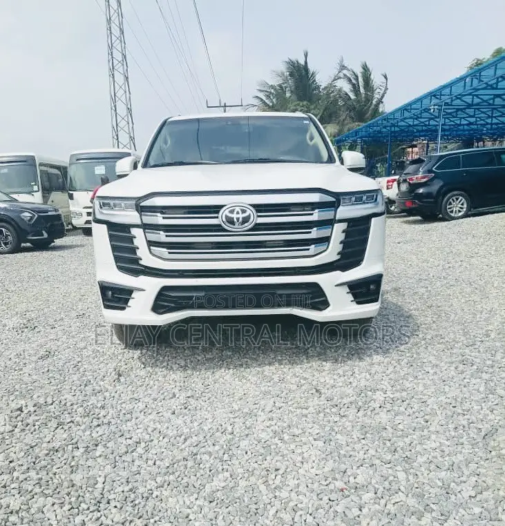Toyota Land Cruiser 4.0 V6 GX-R 2015 White