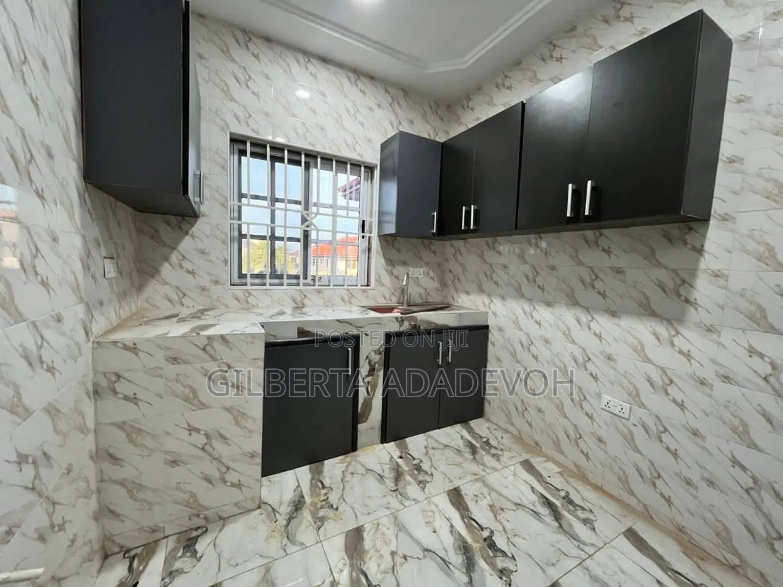2bdrm Apartment in Adenta, Frafraha for rent