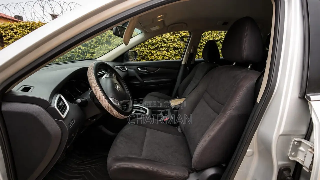 Nissan Rogue SV 4dr SUV AWD (2.5L 4cyl CVT) 2014 Silver
