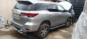 Toyota Fortuner 2.7 AWD 2016 Gray