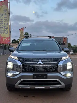 Mitsubishi Outlander SEL 2022 Silver