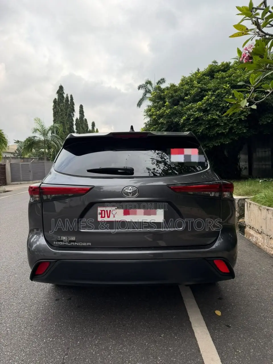 Toyota Highlander Limited AWD 2023 Matt Black