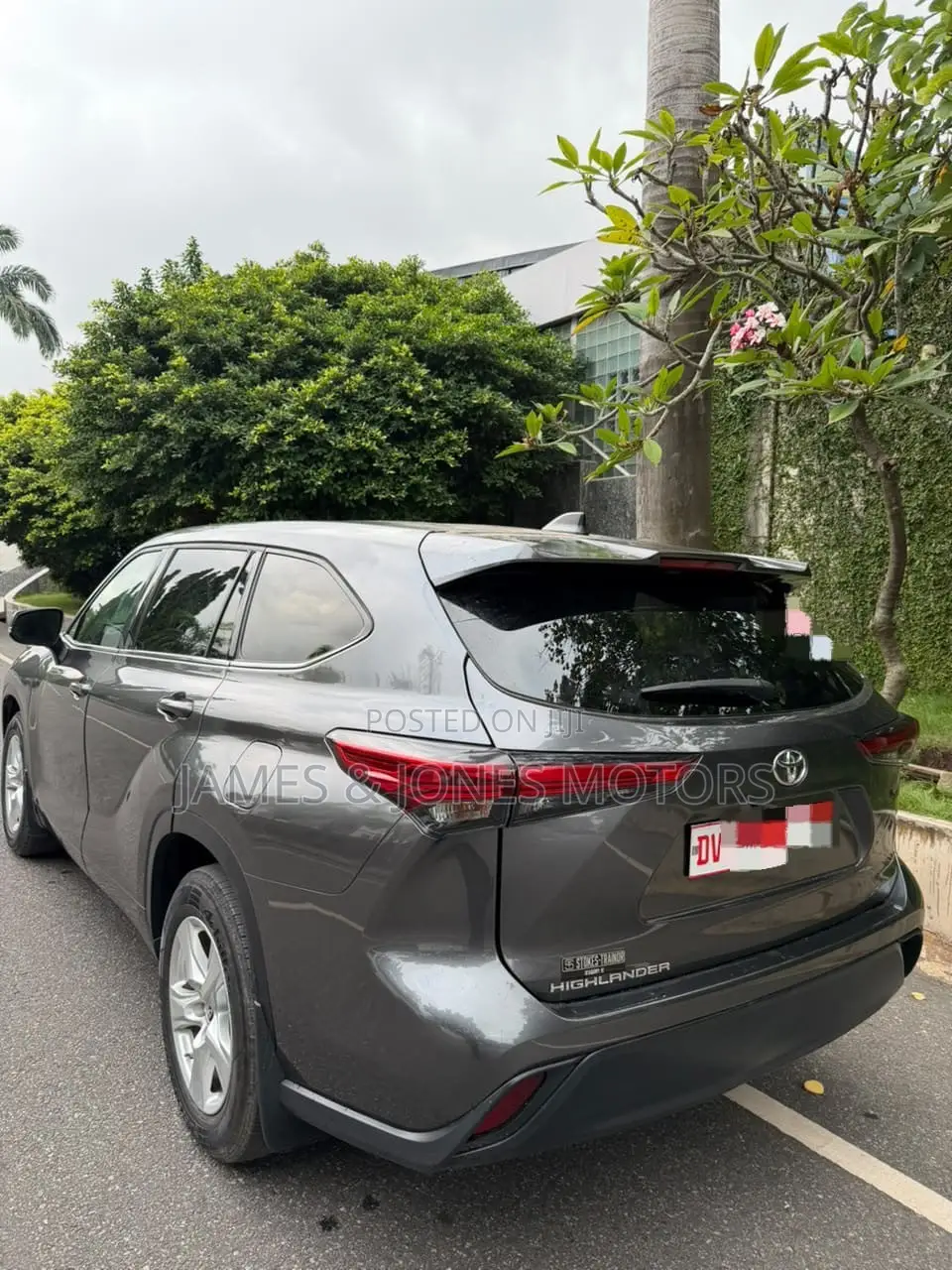 Toyota Highlander Limited AWD 2023 Matt Black