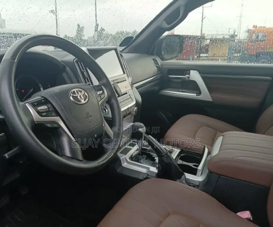 Toyota Land Cruiser 4.5 V8 VXR 2014 Black
