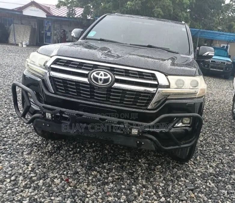 Toyota Land Cruiser 4.5 V8 VXR 2014 Black