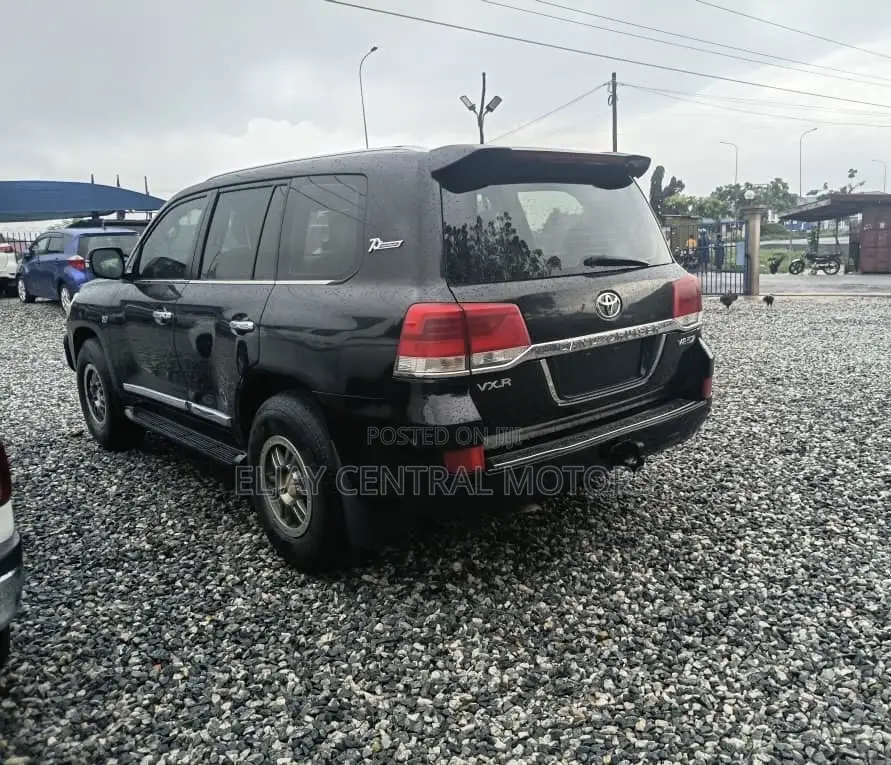 Toyota Land Cruiser 4.5 V8 VXR 2014 Black