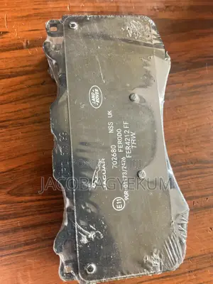 Range Rover Vogue 2023 Front Brake Pads Original