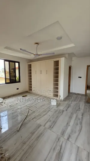 3bdrm Apartment in Tema Community 12, Sakumono for rent