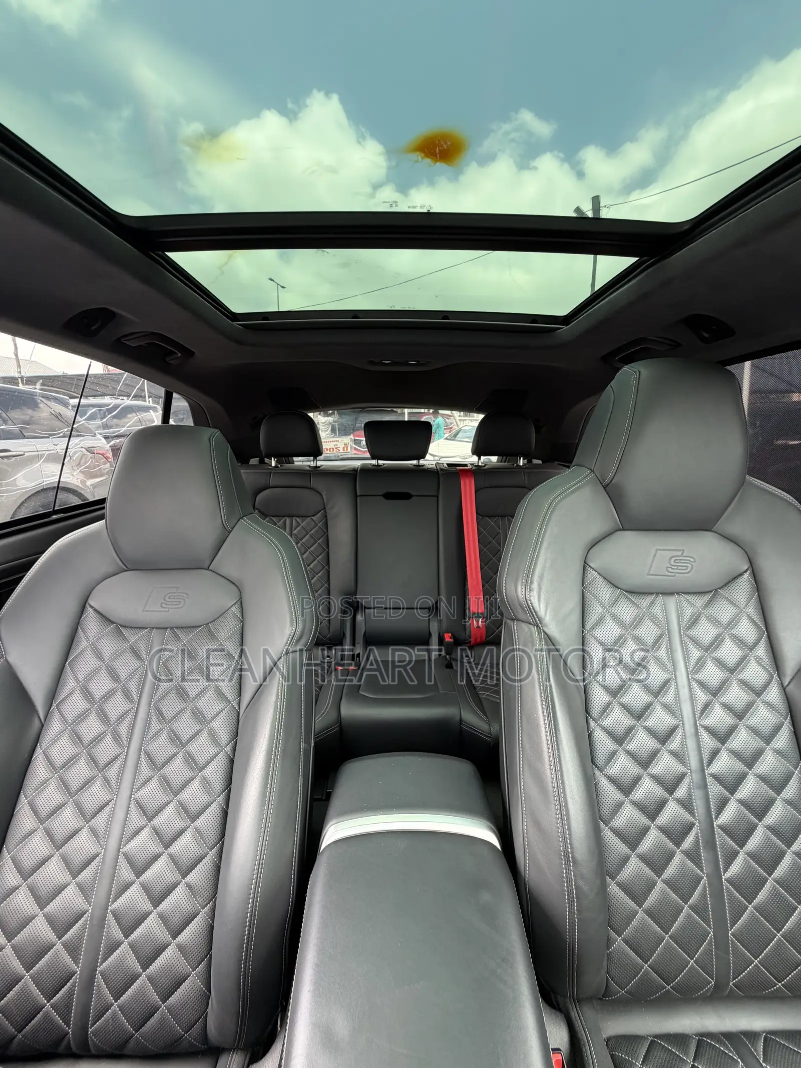 Audi RS Q8 Base 2024 Black