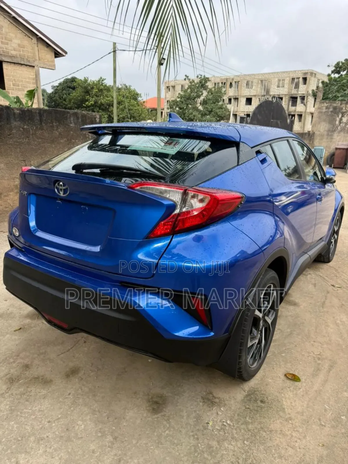 Toyota C-HR LE FWD 2019 Blue