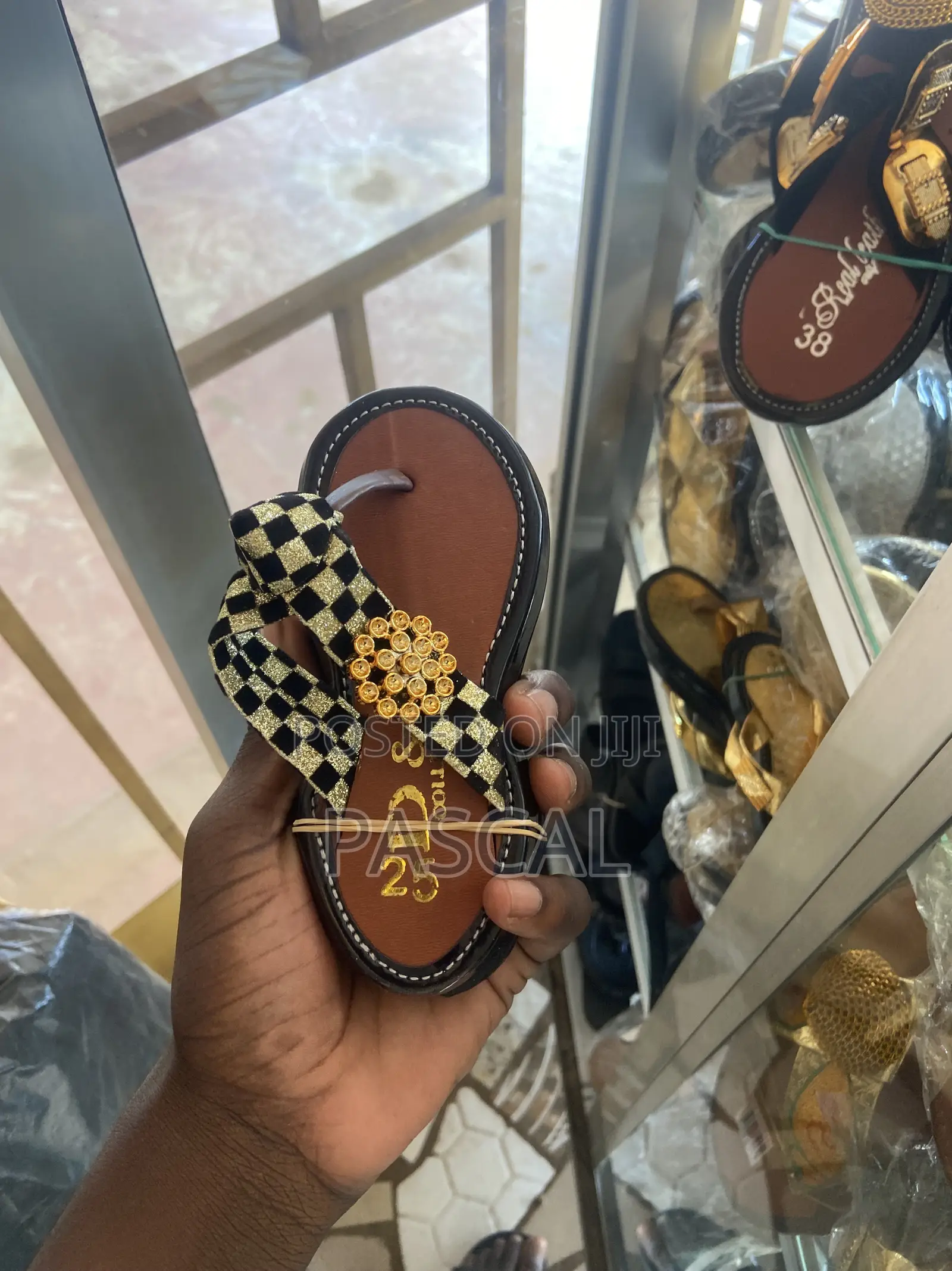 Ahenema Slippers