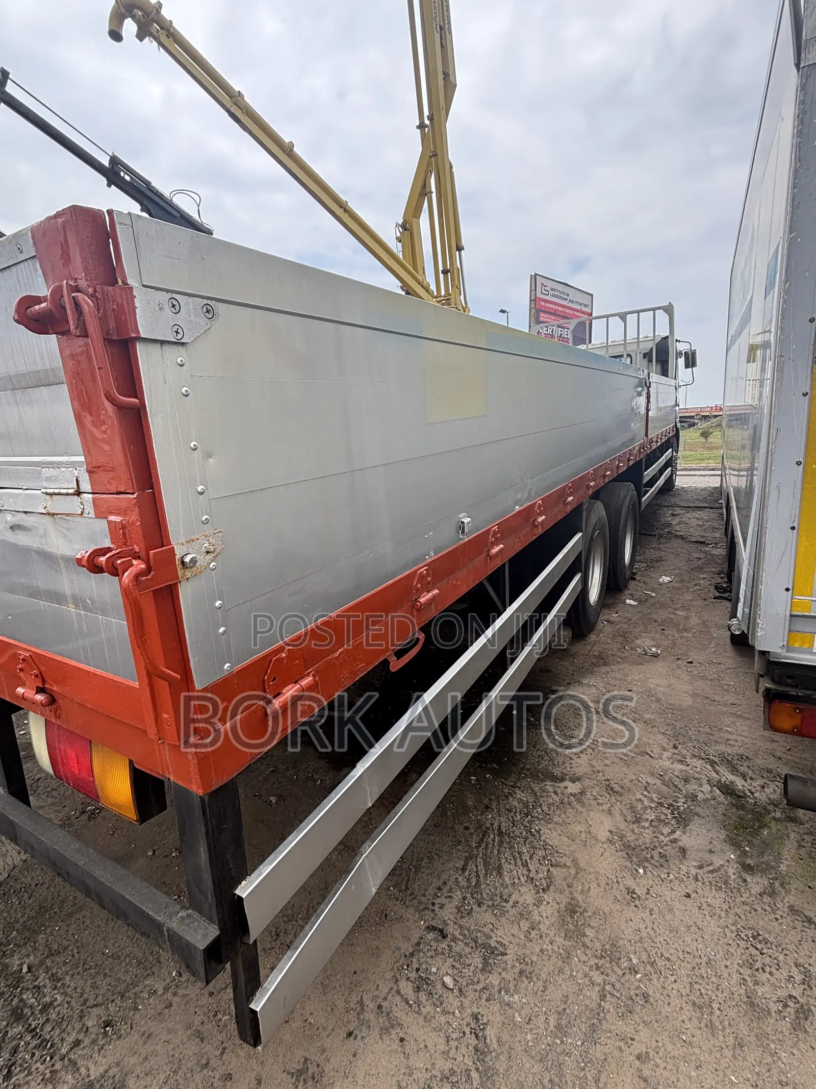 Hyundai Gold 16ton