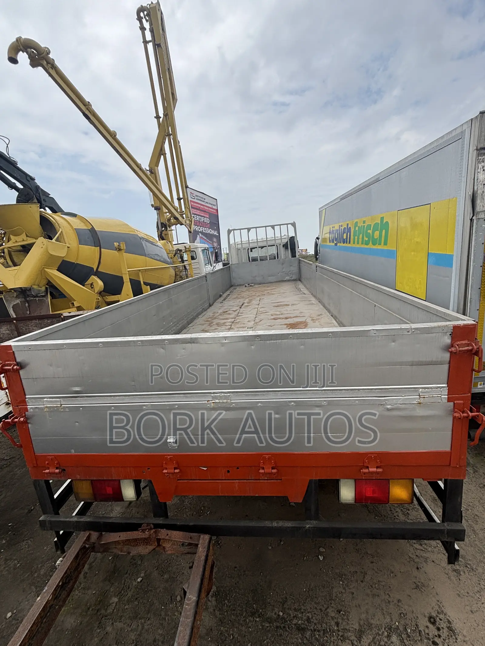 Hyundai Gold 16ton