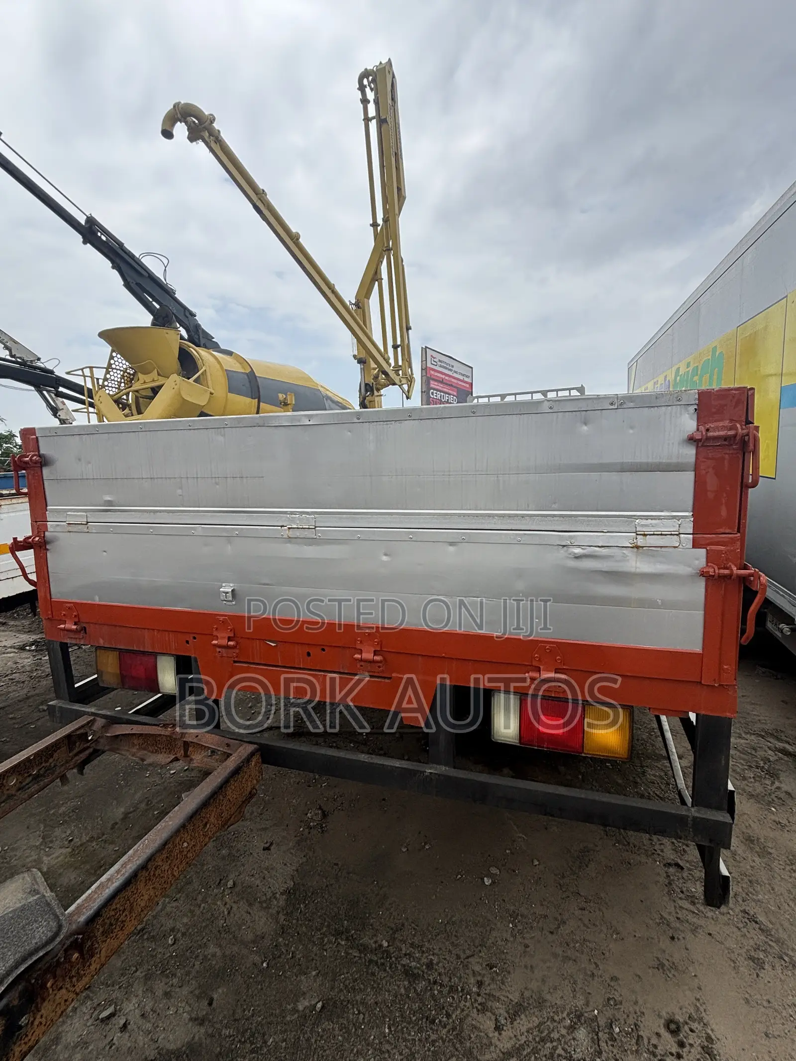 Hyundai Gold 16ton