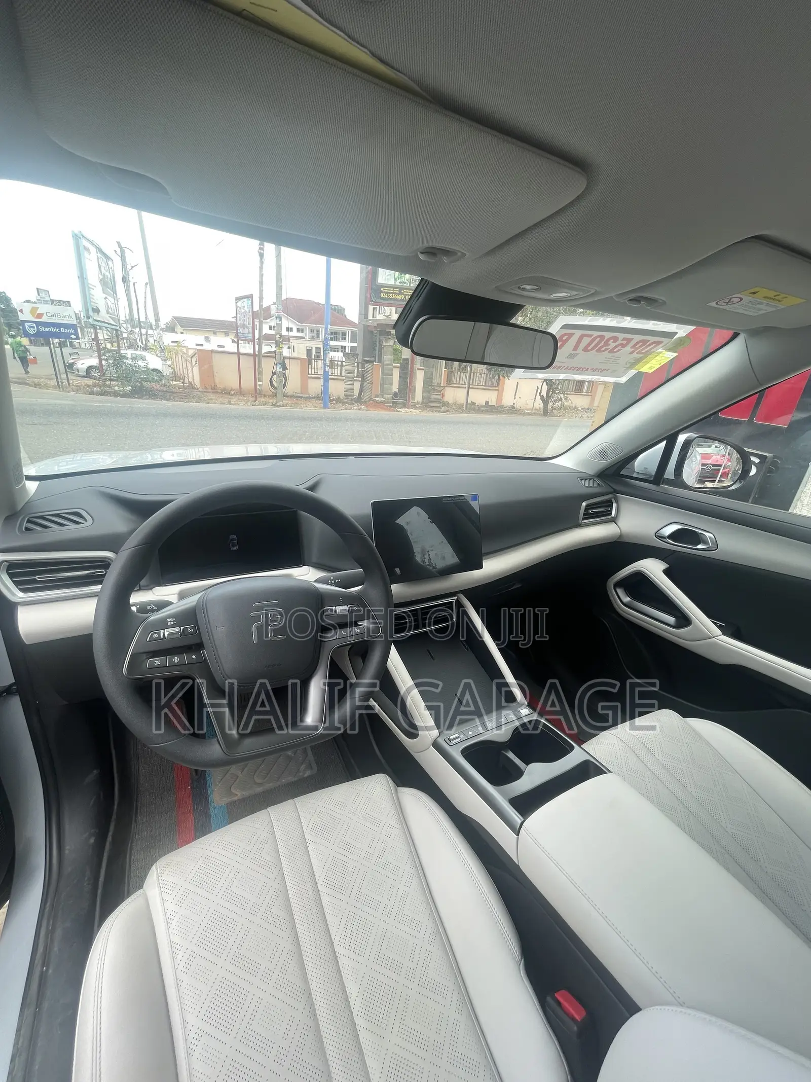 New BYD Yuan Up 45 kWh FWD 2024 Off white