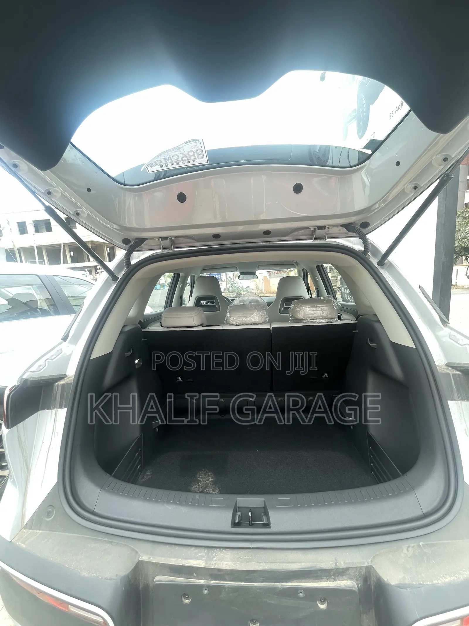New BYD Yuan Up 45 kWh FWD 2024 Off white