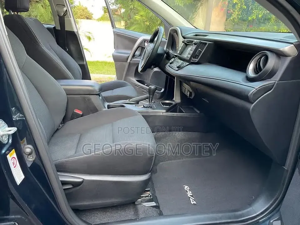 Toyota RAV4 2017 Matt Black