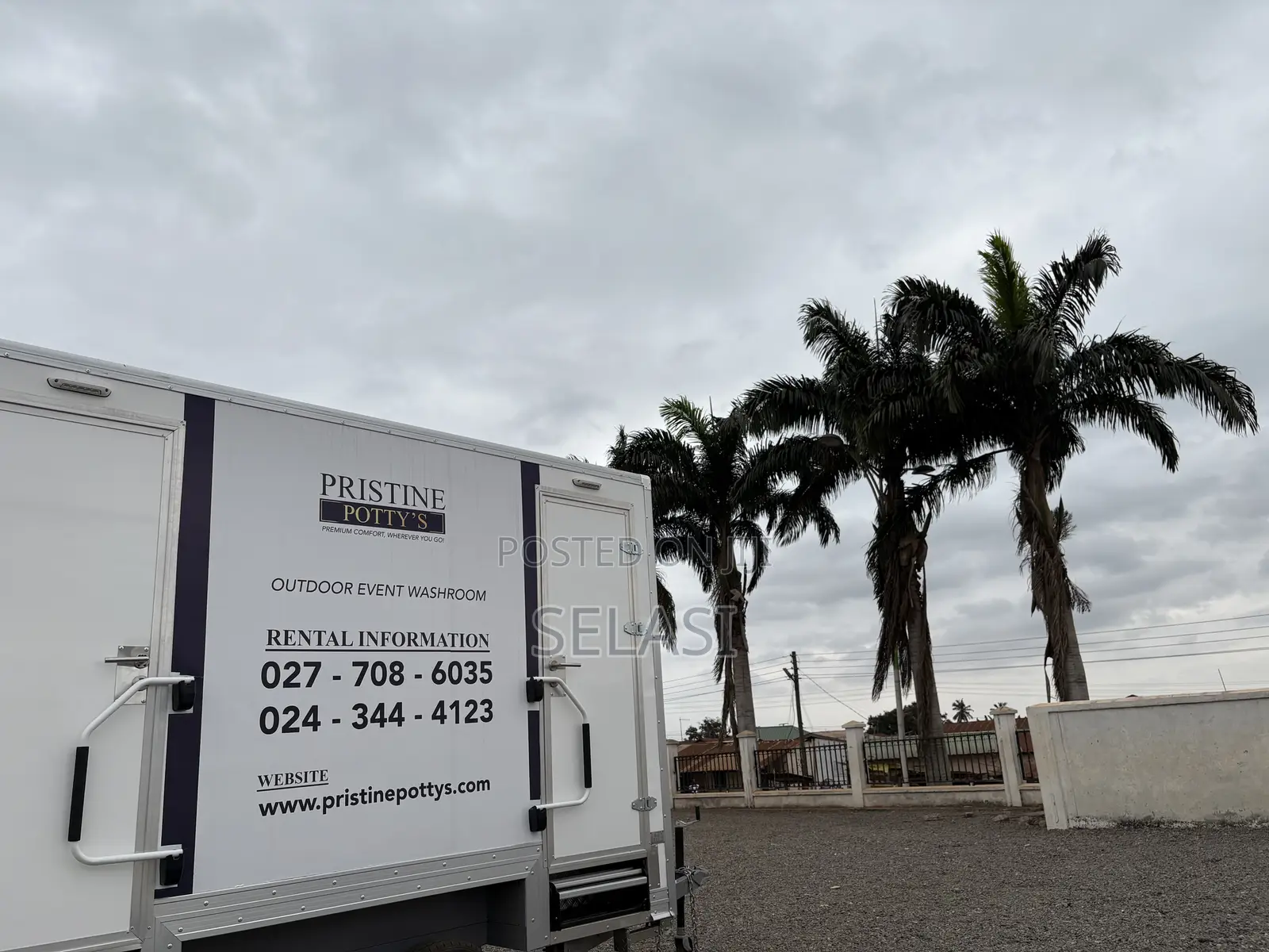 Premium Mobile Washrooms