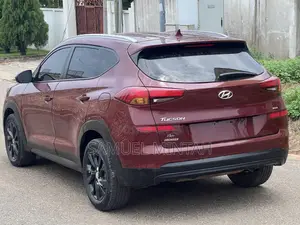 Hyundai Tucson SE AWD 2020 Red