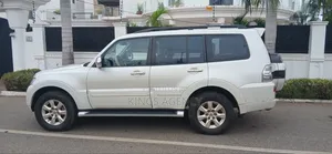Mitsubishi Pajero 2018 White