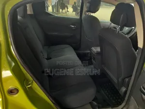 Dodge Avenger 2010 Green