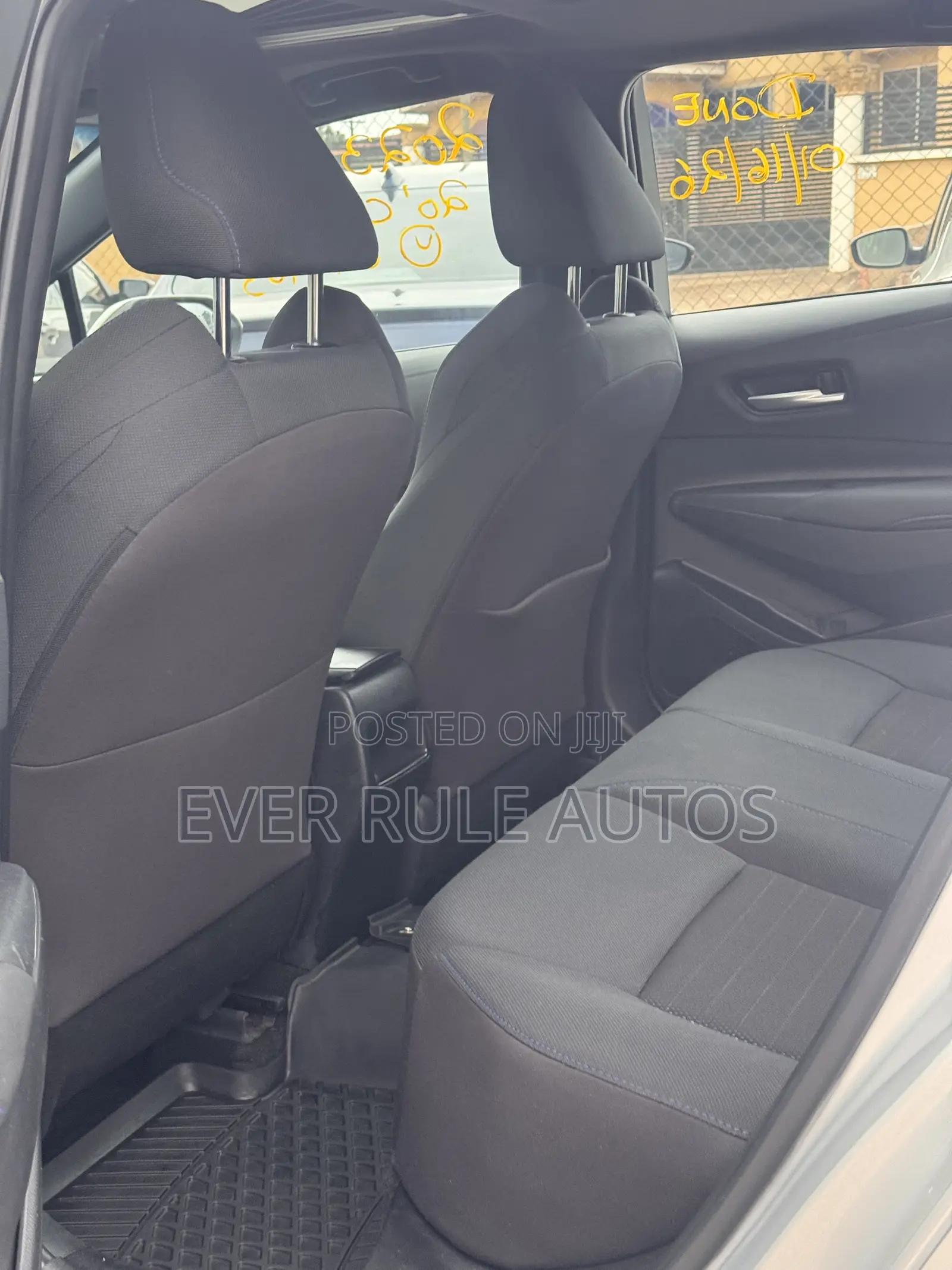 Toyota Corolla SE 2020 Silver