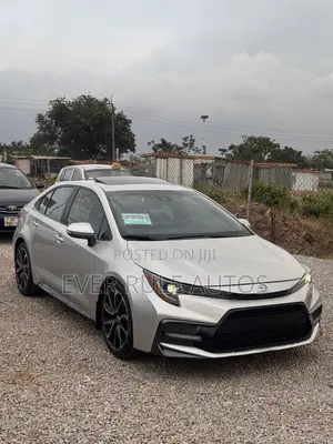 Toyota Corolla SE 2020 Silver