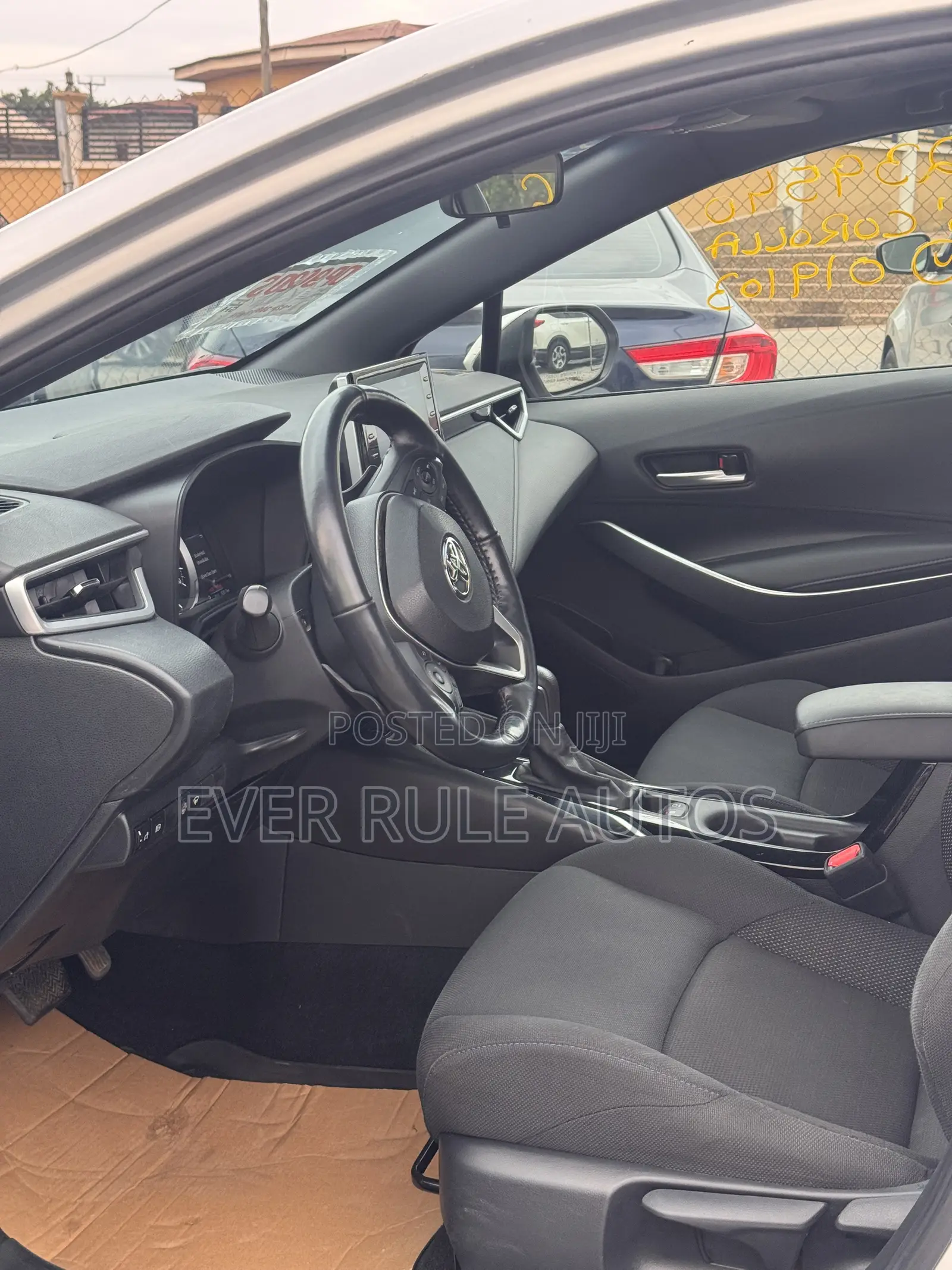 Toyota Corolla SE 2020 Silver