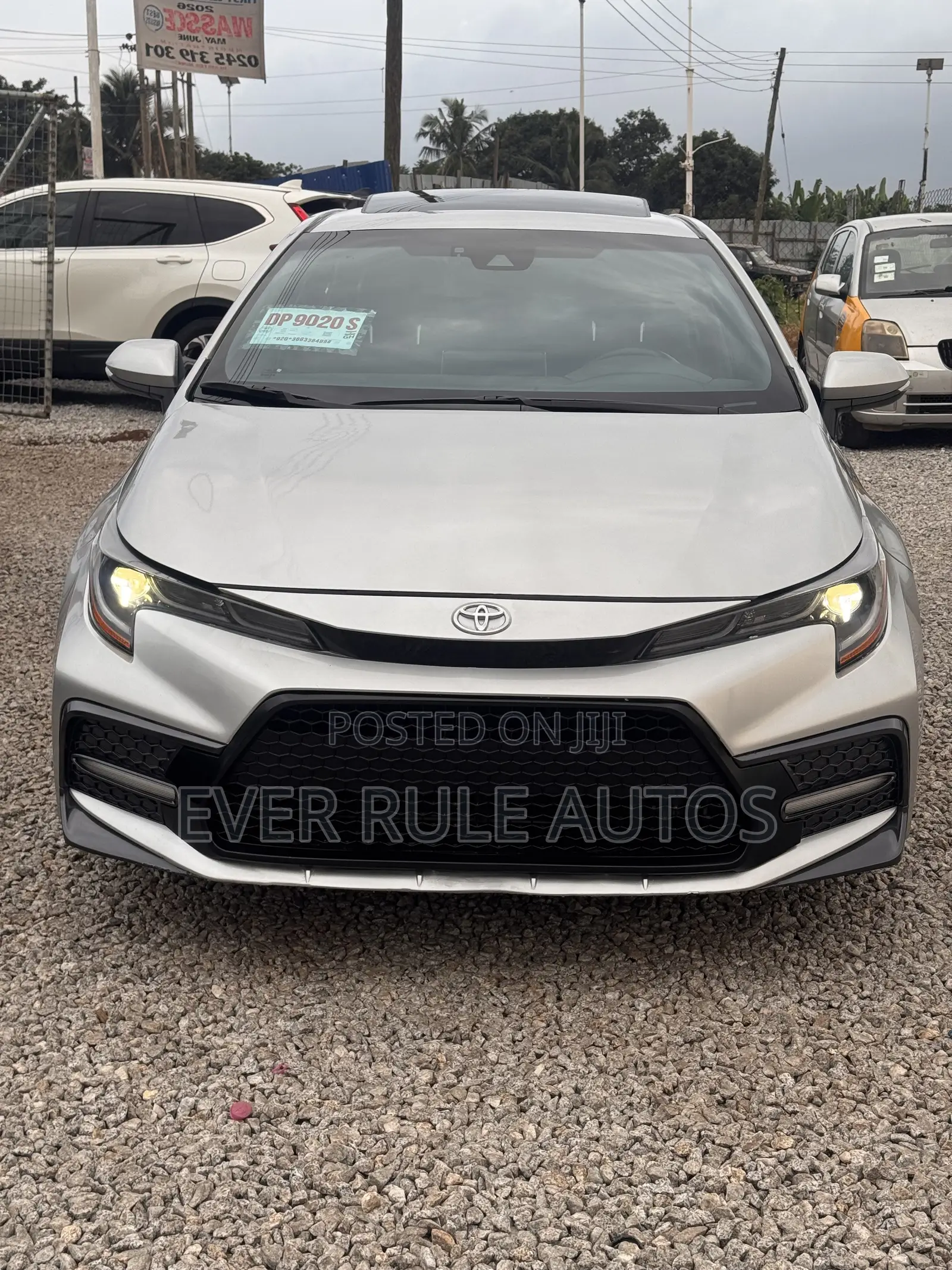Toyota Corolla SE 2020 Silver