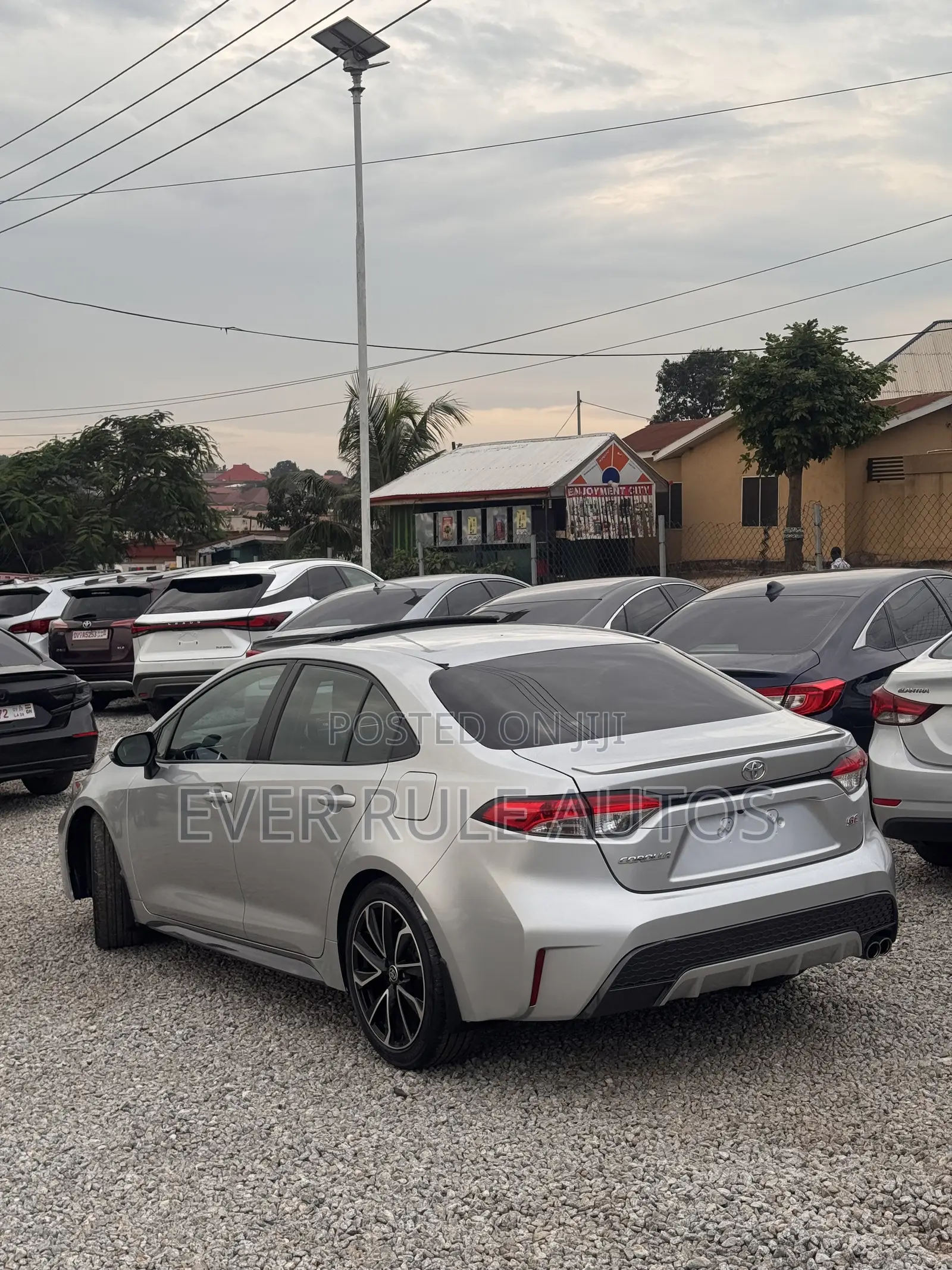 Toyota Corolla SE 2020 Silver