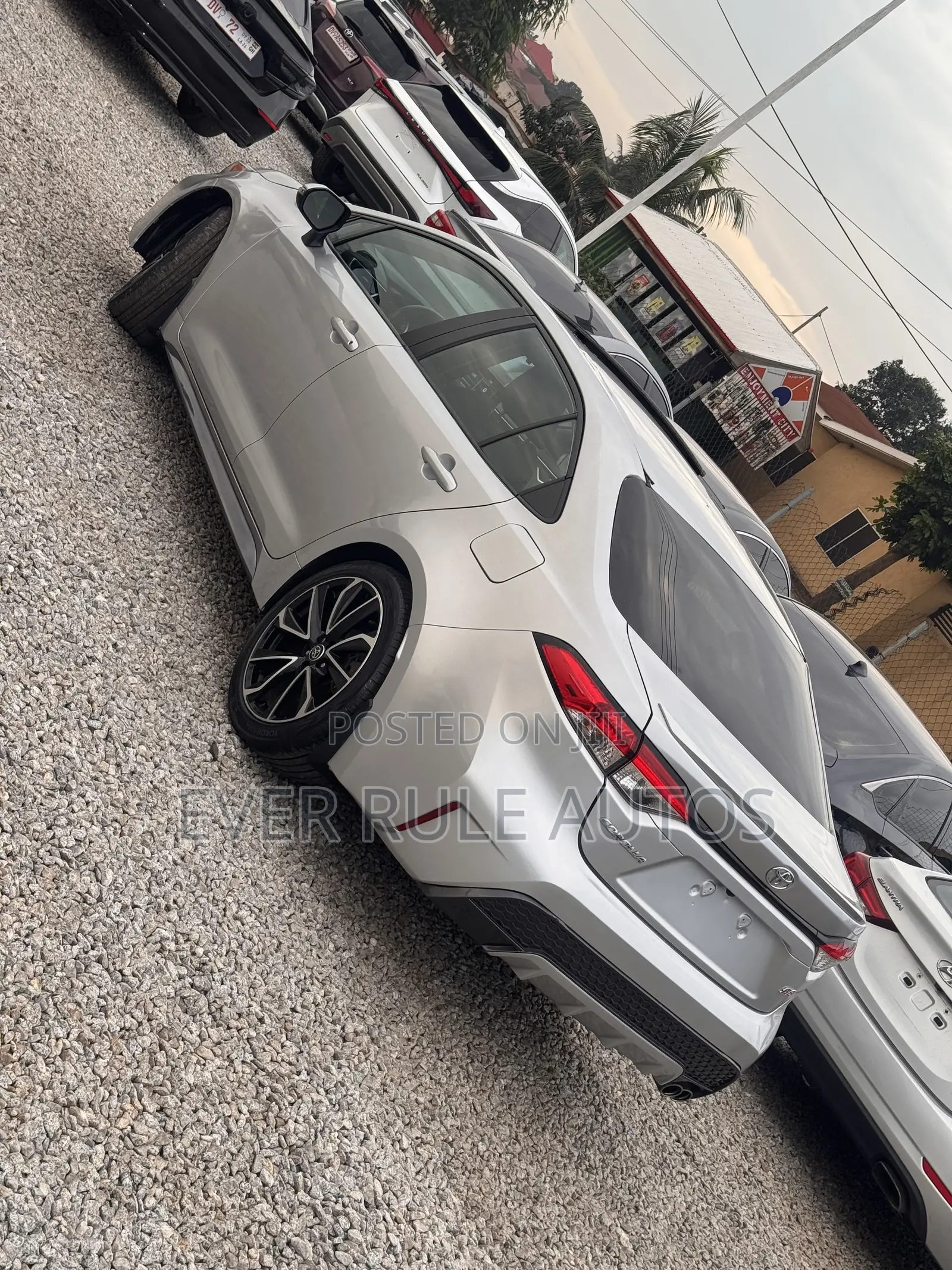 Toyota Corolla SE 2020 Silver