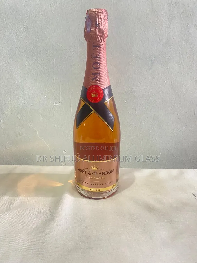 Moët & Chandon Nectar Impérial Rosé, 75cl (Demi-Sec).