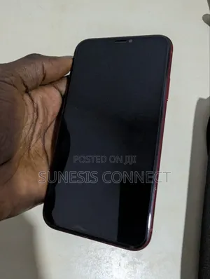 Apple iPhone XR 64 GB Red