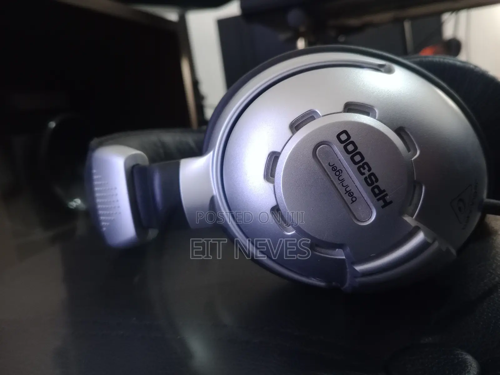 Behringer HPS3000