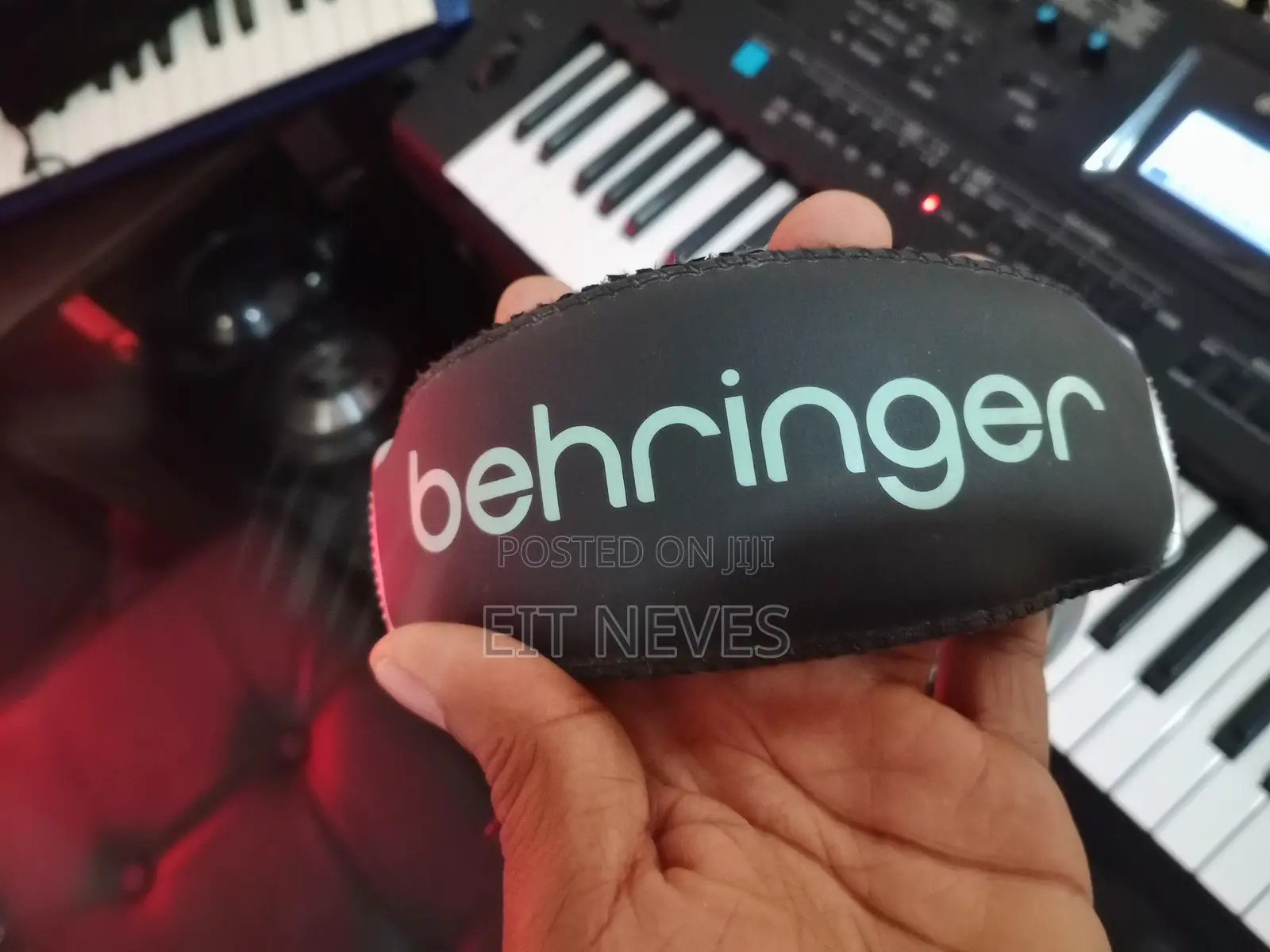 Behringer HPS3000