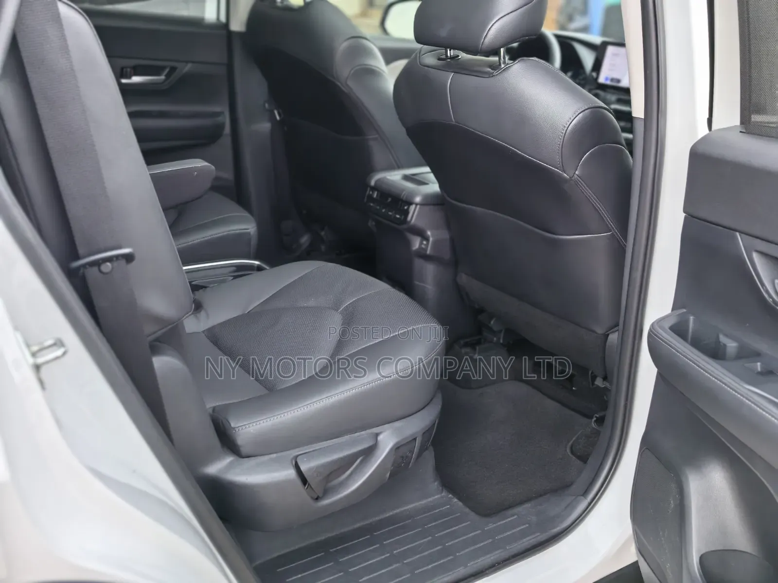 Toyota Grand Highlander 2025 White