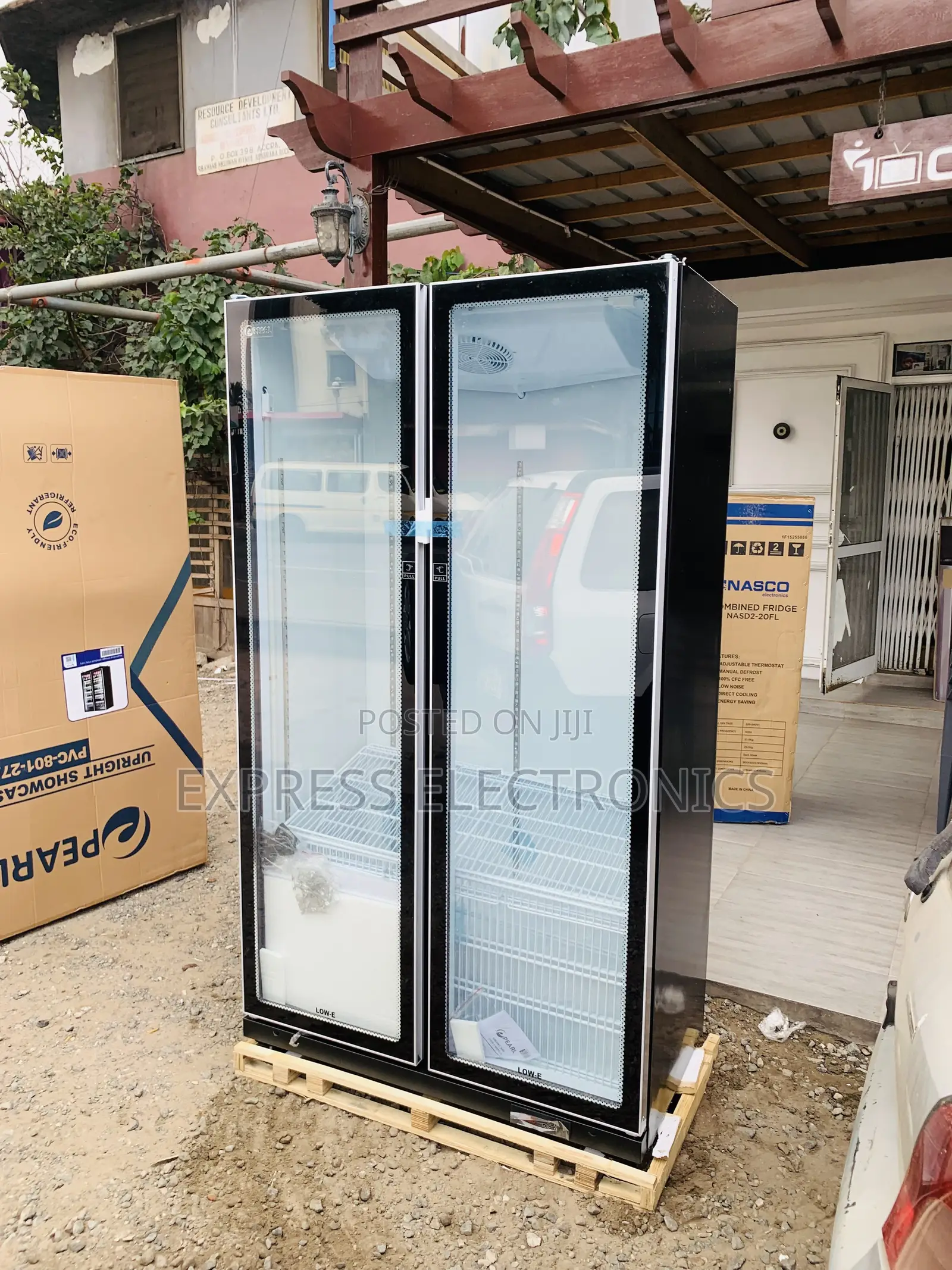 Best Buy Pearl PVC-801-27AA 690L Double-Door Glass Display Fridge
