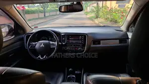Mitsubishi Outlander SE AWC 2019 Gray