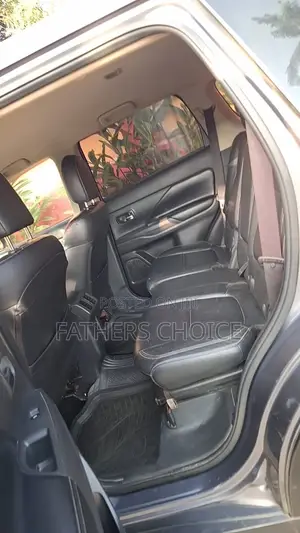 Mitsubishi Outlander SE AWC 2019 Gray