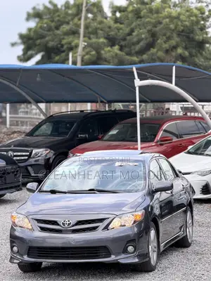 Toyota Corolla S 5-Speed 2013 Gray