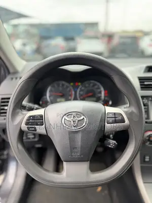 Toyota Corolla S 5-Speed 2013 Gray