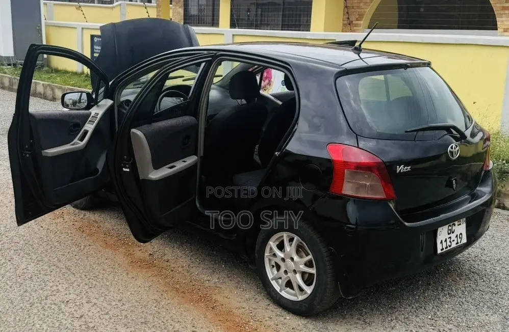 Toyota Vitz 2008 Black